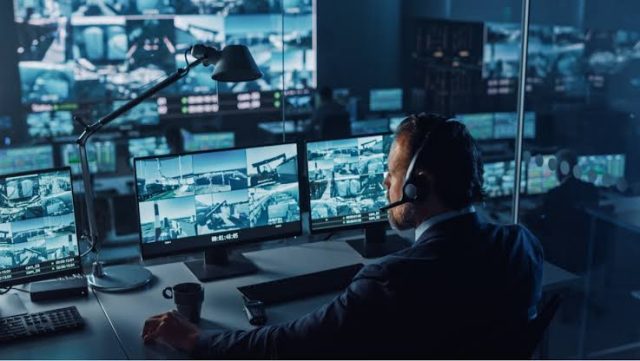 أهم 5 علامات تدل على حاجة شركتك إلى دعم تقني احترافي وحلول كاميرات المراقبة